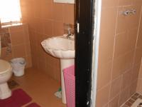 Bathroom 1 - 5 square meters of property in Lakeside