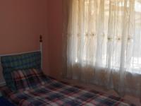 Bed Room 2 - 6 square meters of property in Lakeside