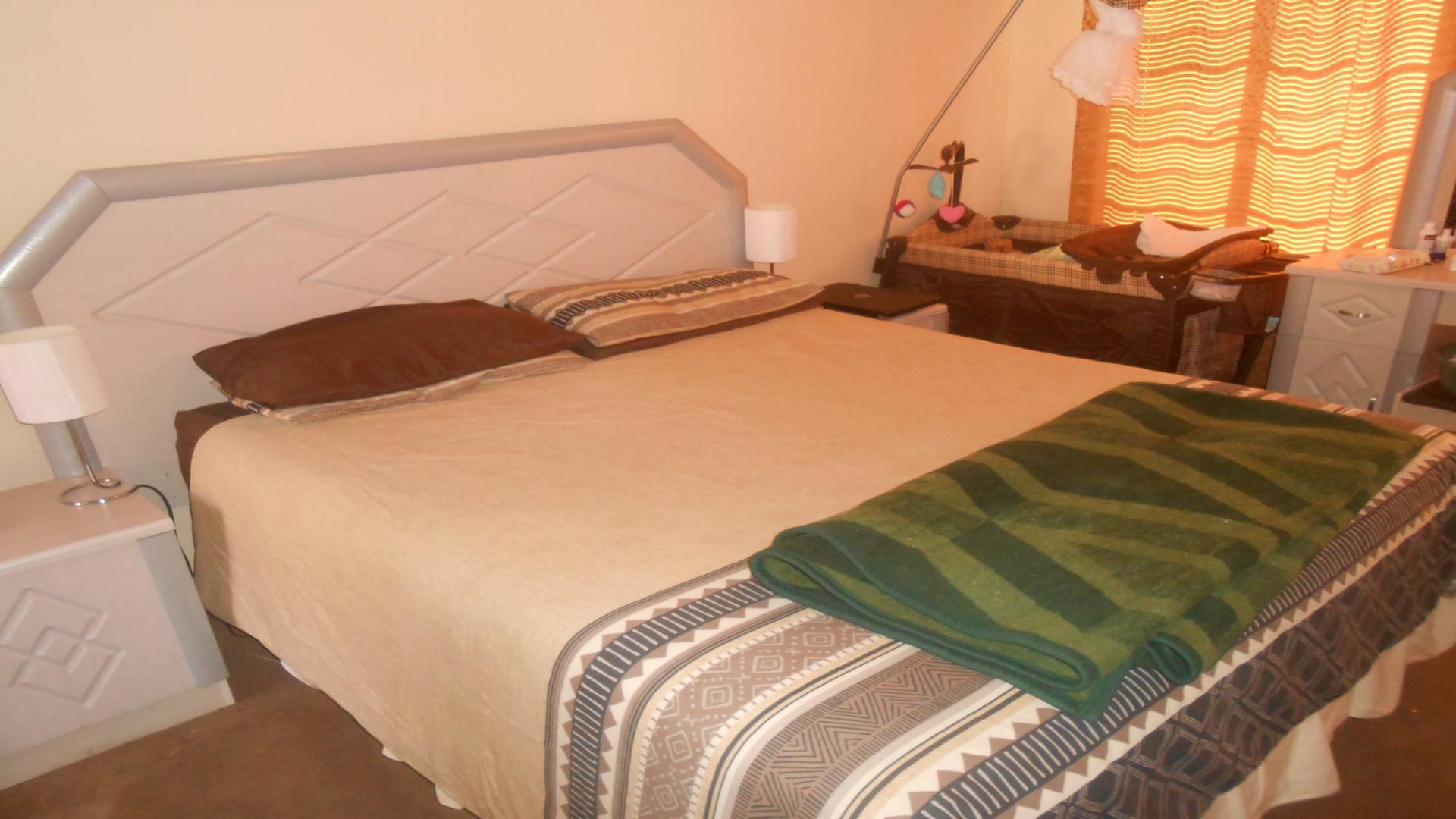 Main Bedroom of property in Reyno Ridge