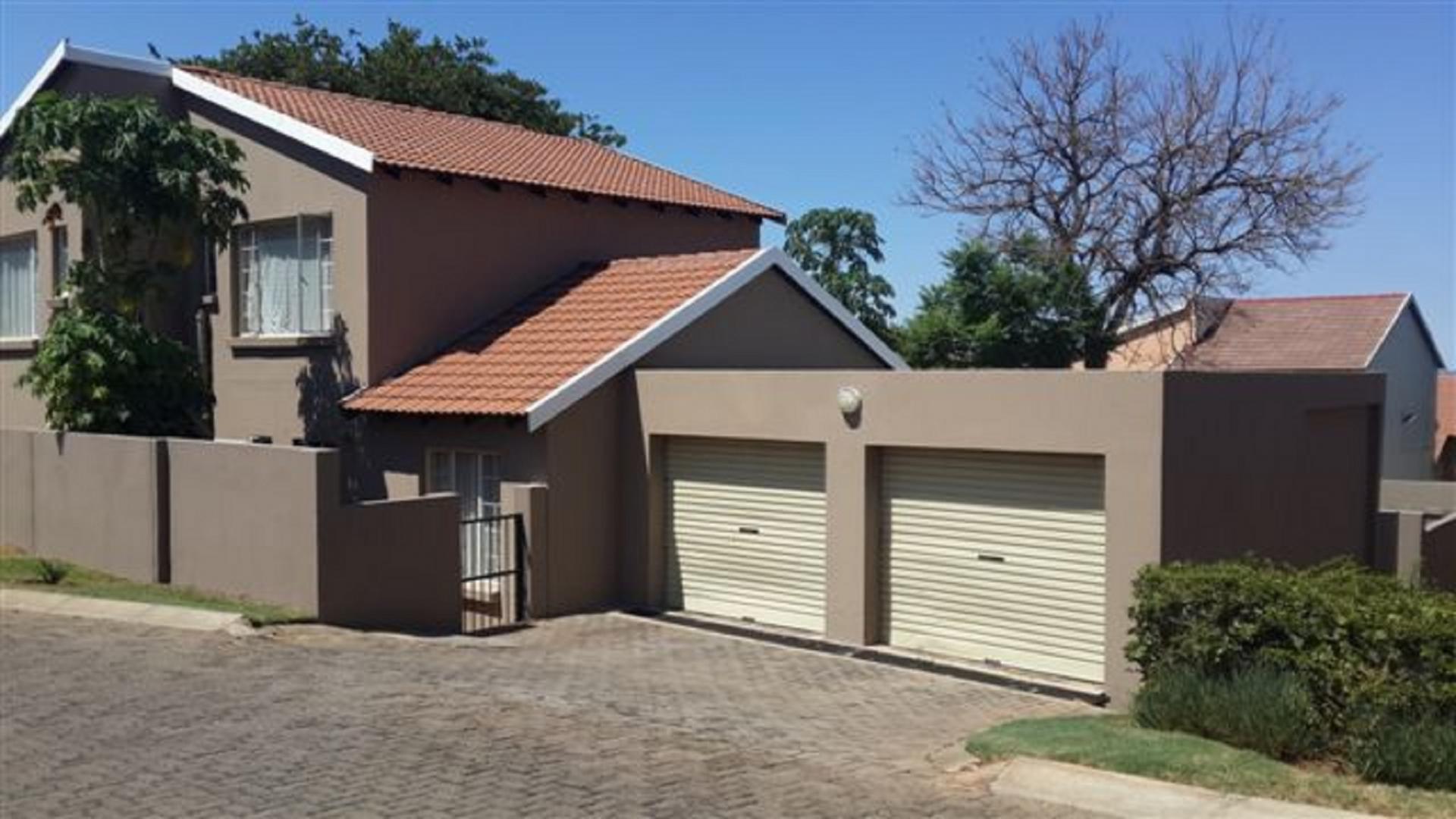 Front View of property in Rustenburg