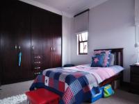 Bed Room 3 - 18 square meters of property in Silverwoods Country Estate