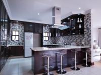 Kitchen - 18 square meters of property in Silverwoods Country Estate