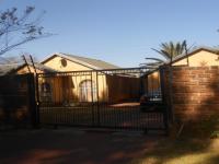 Front View of property in Centurion Central