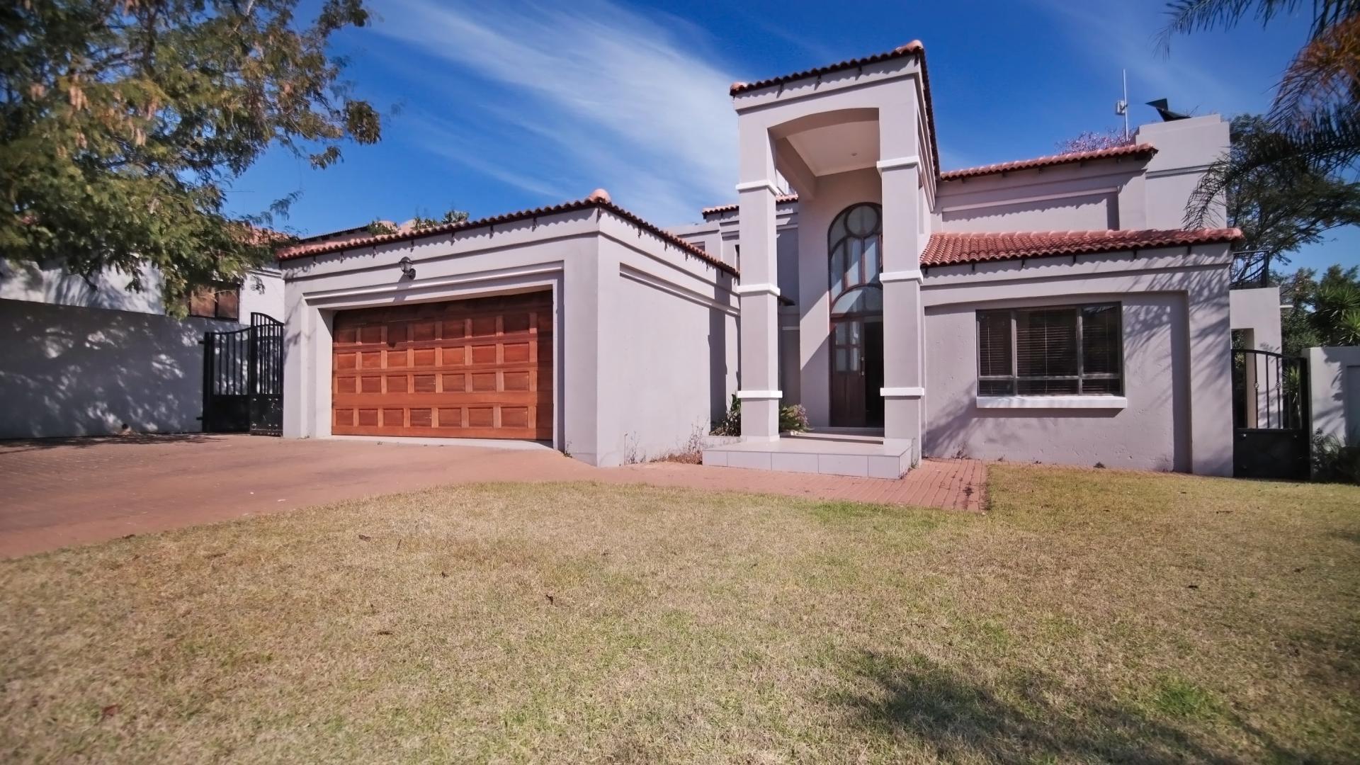 Front View of property in Woodhill Golf Estate