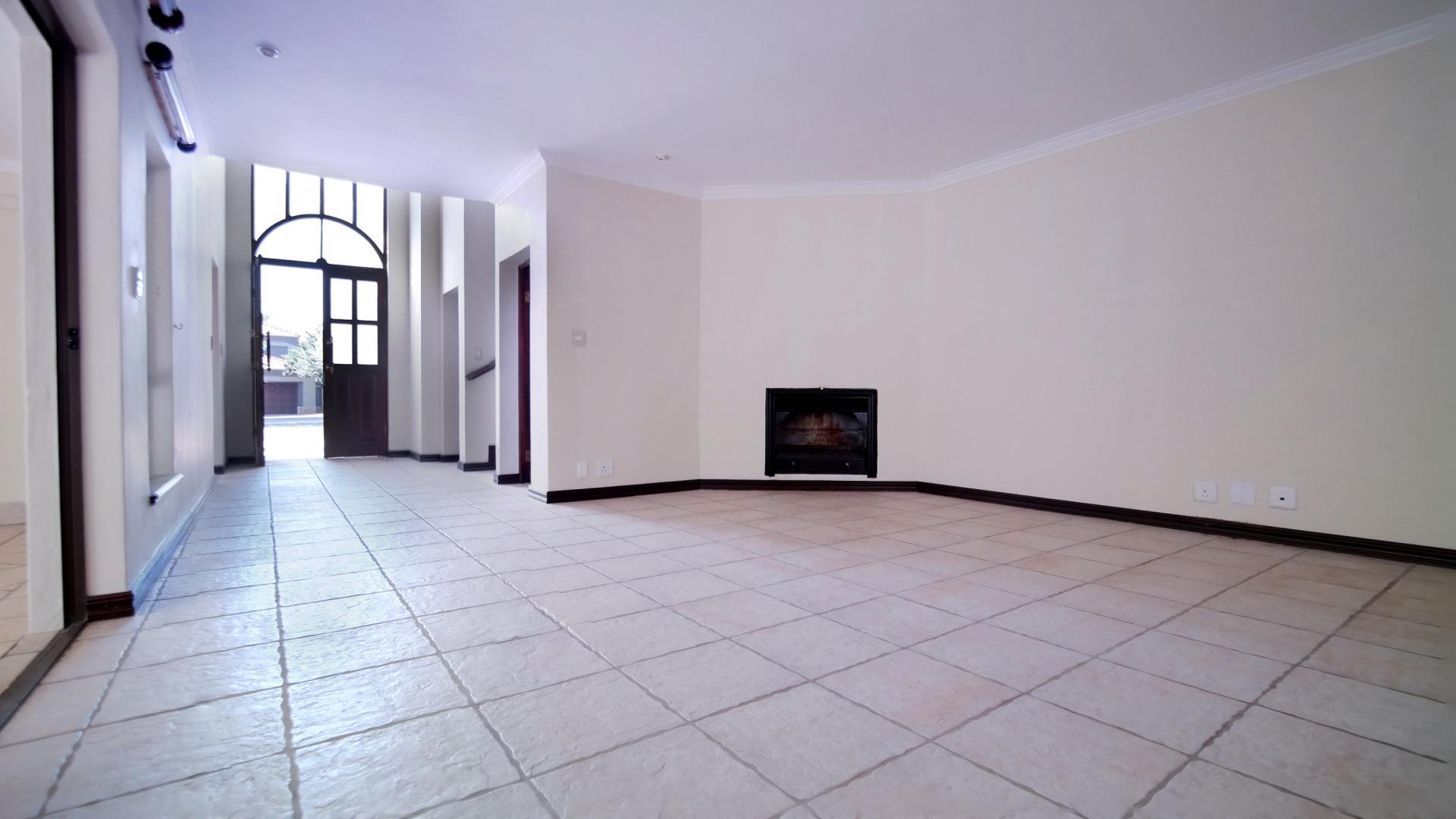 TV Room - 31 square meters of property in Woodhill Golf Estate