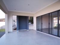 Patio - 23 square meters of property in Willow Acres Estate