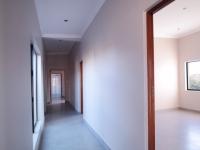 Spaces - 35 square meters of property in Willow Acres Estate