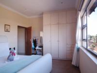 Bed Room 1 - 18 square meters of property in Woodhill Golf Estate