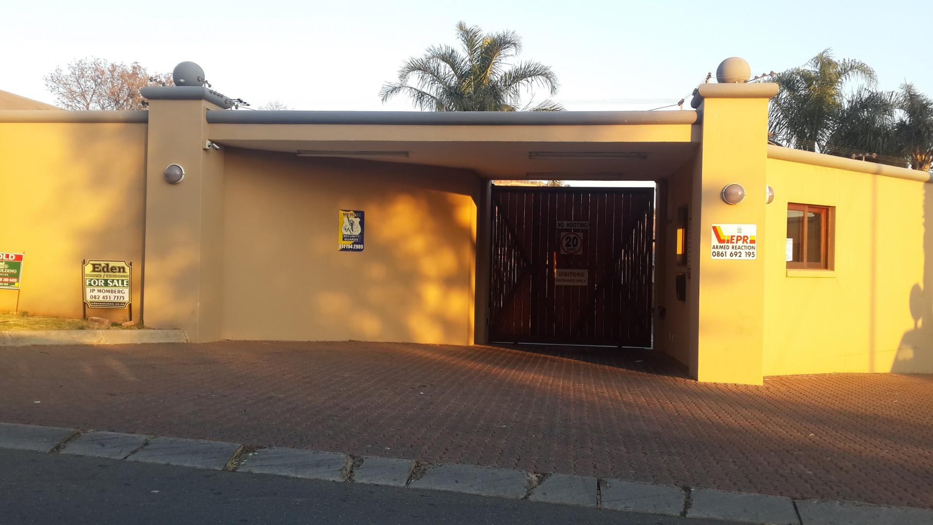 Front View of property in Krugersdorp