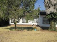 Front View of property in Meredale