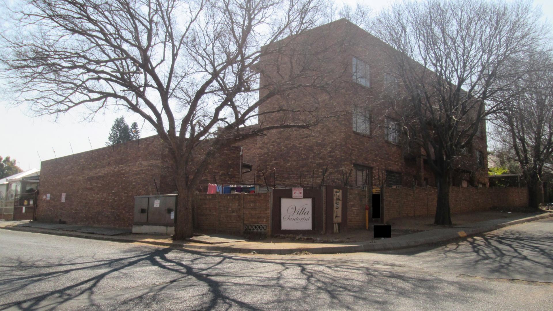 Front View of property in Alberton