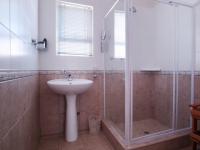 Bathroom 1 - 5 square meters of property in Woodlands Lifestyle Estate