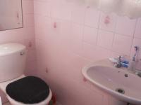 Main Bathroom - 2 square meters of property in Phoenix