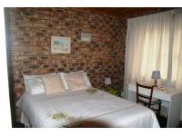 Bed Room 1 - 11 square meters of property in Franskraal