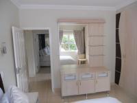 Bed Room 2 - 17 square meters of property in Port Edward