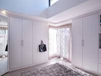 Main Bedroom - 22 square meters of property in Silver Lakes Golf Estate