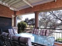 Balcony - 52 square meters of property in Silver Lakes Golf Estate