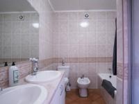 Bathroom 1 - 6 square meters of property in Silver Lakes Golf Estate