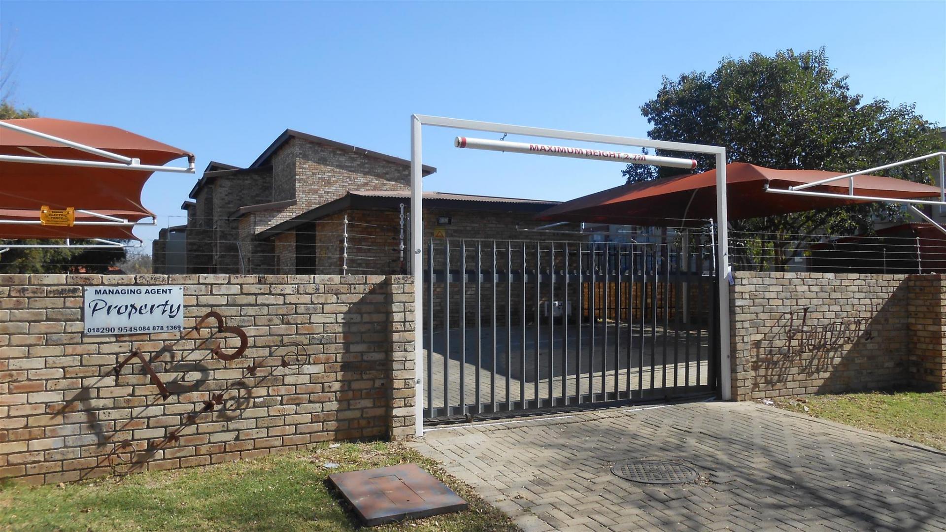 Front View of property in Potchefstroom