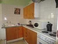 Kitchen - 9 square meters of property in Westonaria
