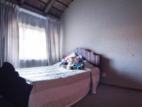 Bed Room 1 - 14 square meters of property in Silver Lakes Golf Estate