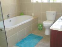 Bathroom 1 - 7 square meters of property in Heidelberg - GP