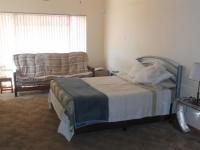 Bed Room 2 - 25 square meters of property in Elspark
