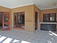 Patio - 25 square meters of property in The Wilds Estate