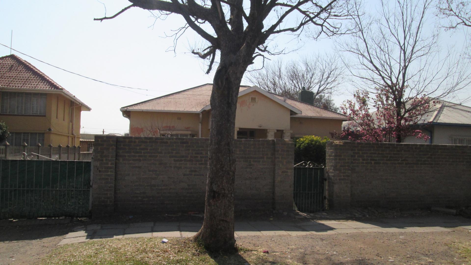 Front View of property in Vereeniging