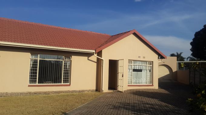 4 Bedroom House for Sale For Sale in Randfontein - Private Sale - MR131190