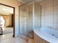 Bathroom 1 - 10 square meters of property in Boardwalk Meander Estate