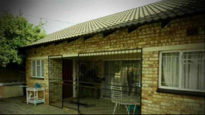 3 Bedroom House for Sale For Sale in Stilfontein - Private Sale - MR131351