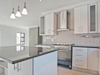 Kitchen - 10 square meters of property in Willow Acres Estate