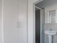 Staff Bathroom - 3 square meters of property in Willow Acres Estate