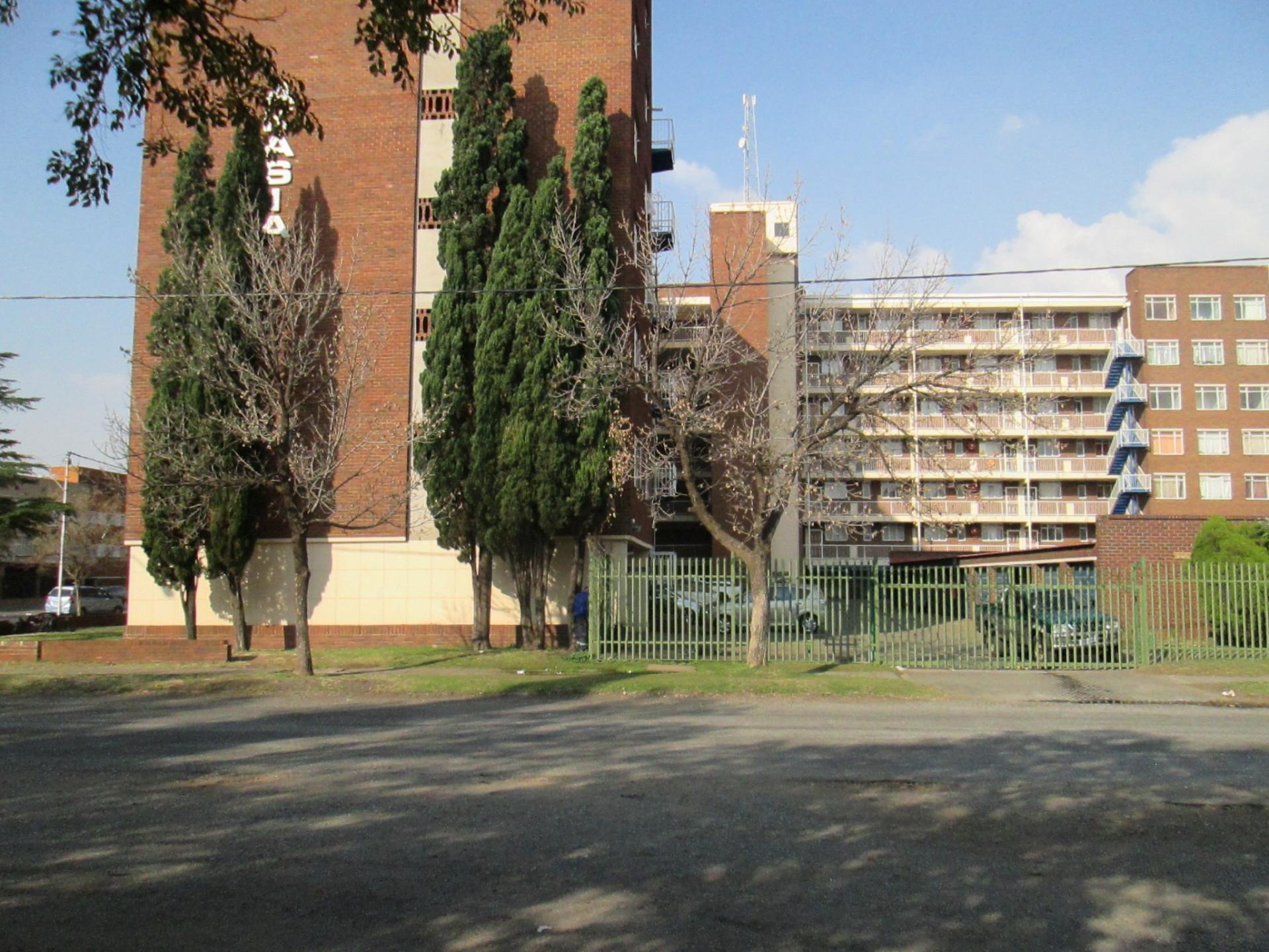 Front View of property in Vereeniging