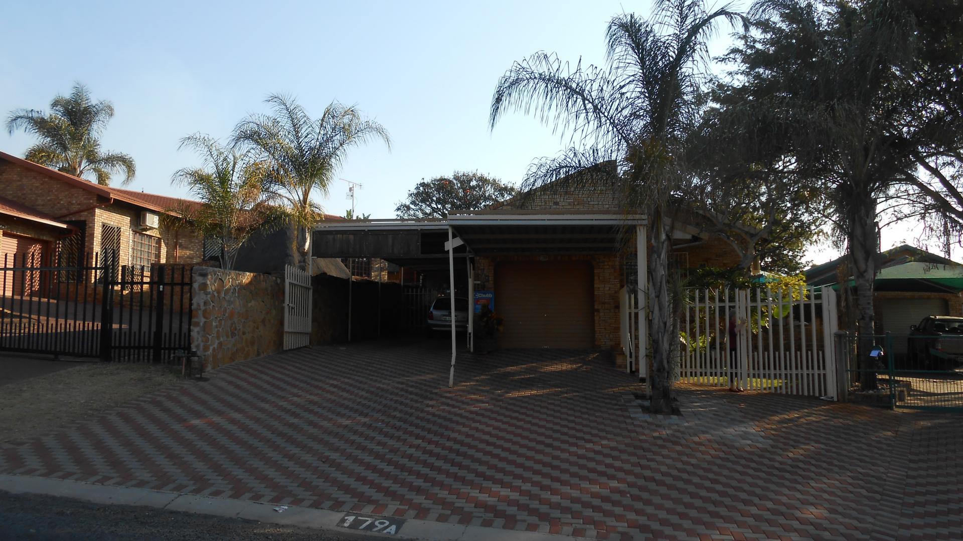 Front View of property in Rustenburg