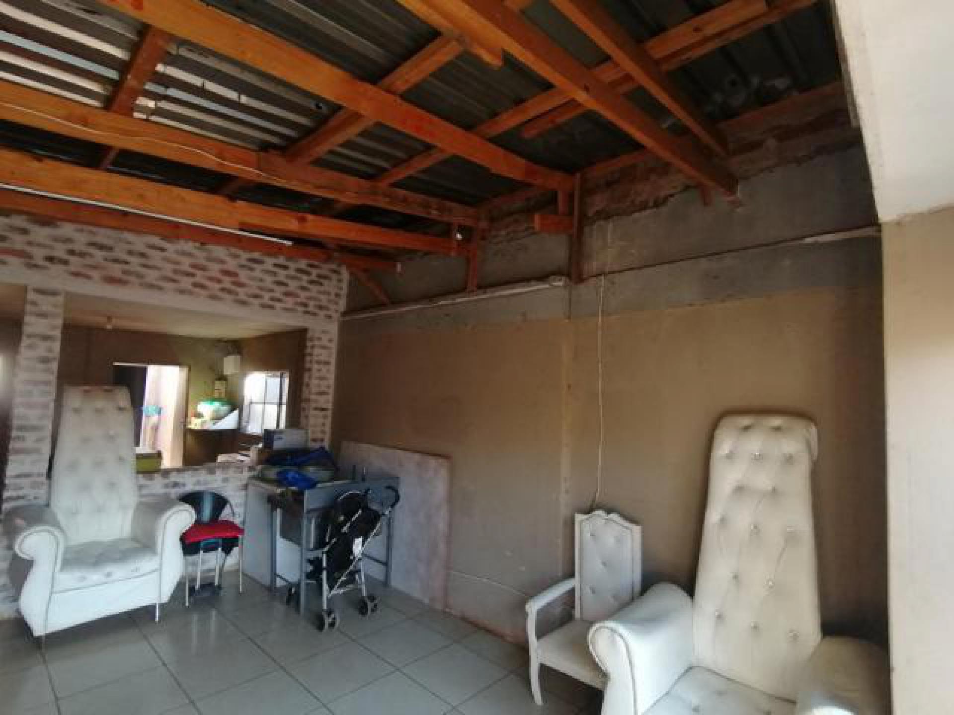 Lounges of property in Orange farm