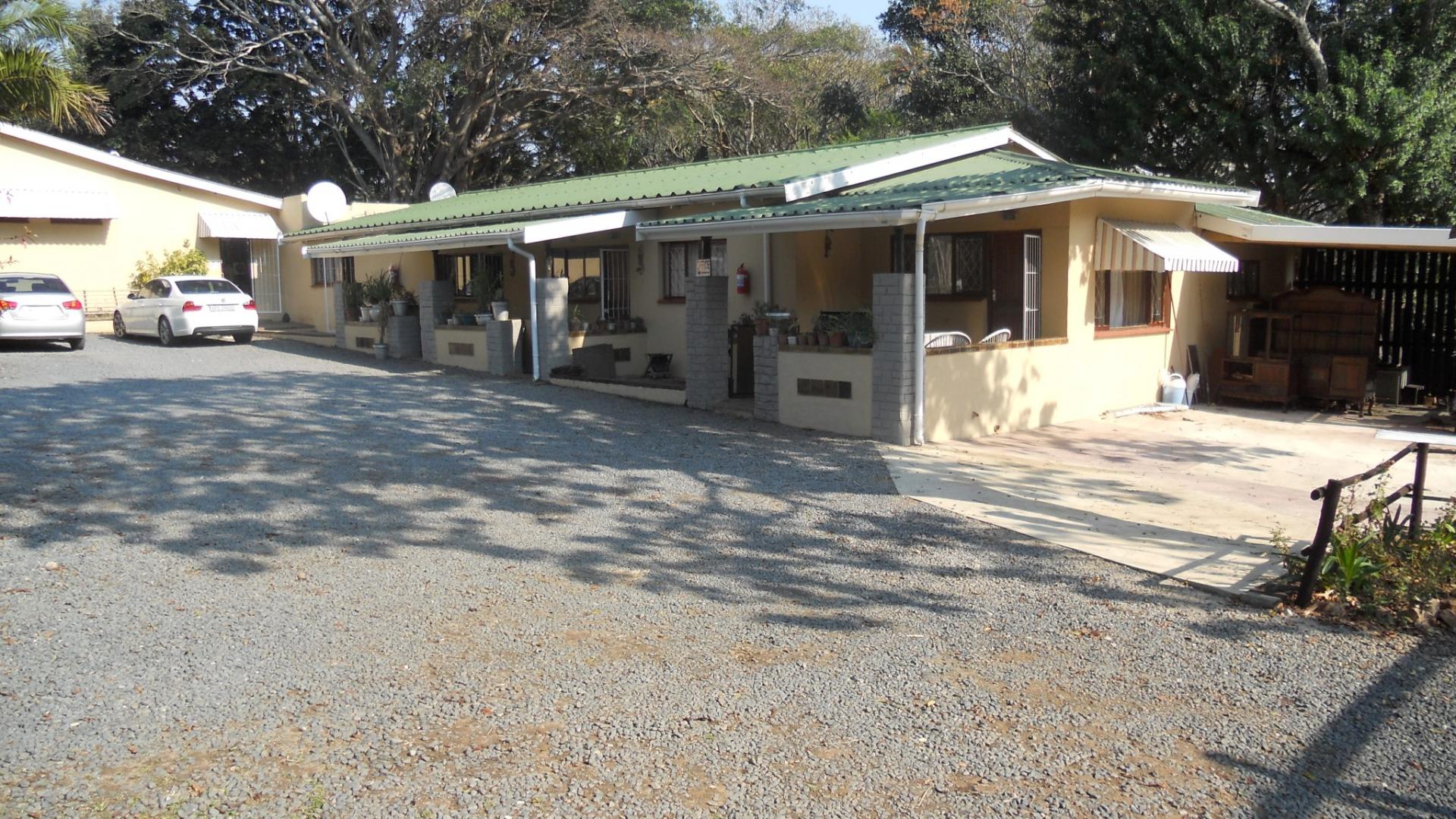 Front View of property in Port Edward