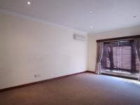 Main Bedroom - 36 square meters of property in Willow Acres Estate