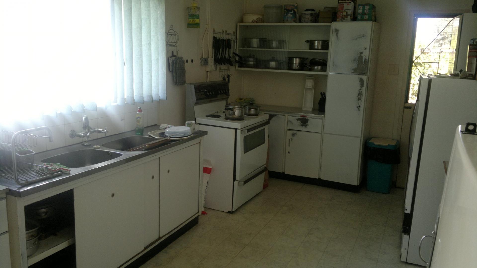 Kitchen - 23 square meters of property in Laingsburg