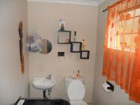 Bathroom 1 - 3 square meters of property in Bluff
