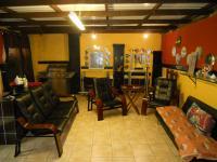 Lounges - 33 square meters of property in Bluff