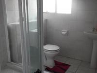 Main Bathroom of property in Birchleigh