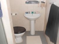 Bathroom 1 - 8 square meters of property in Reyno Ridge