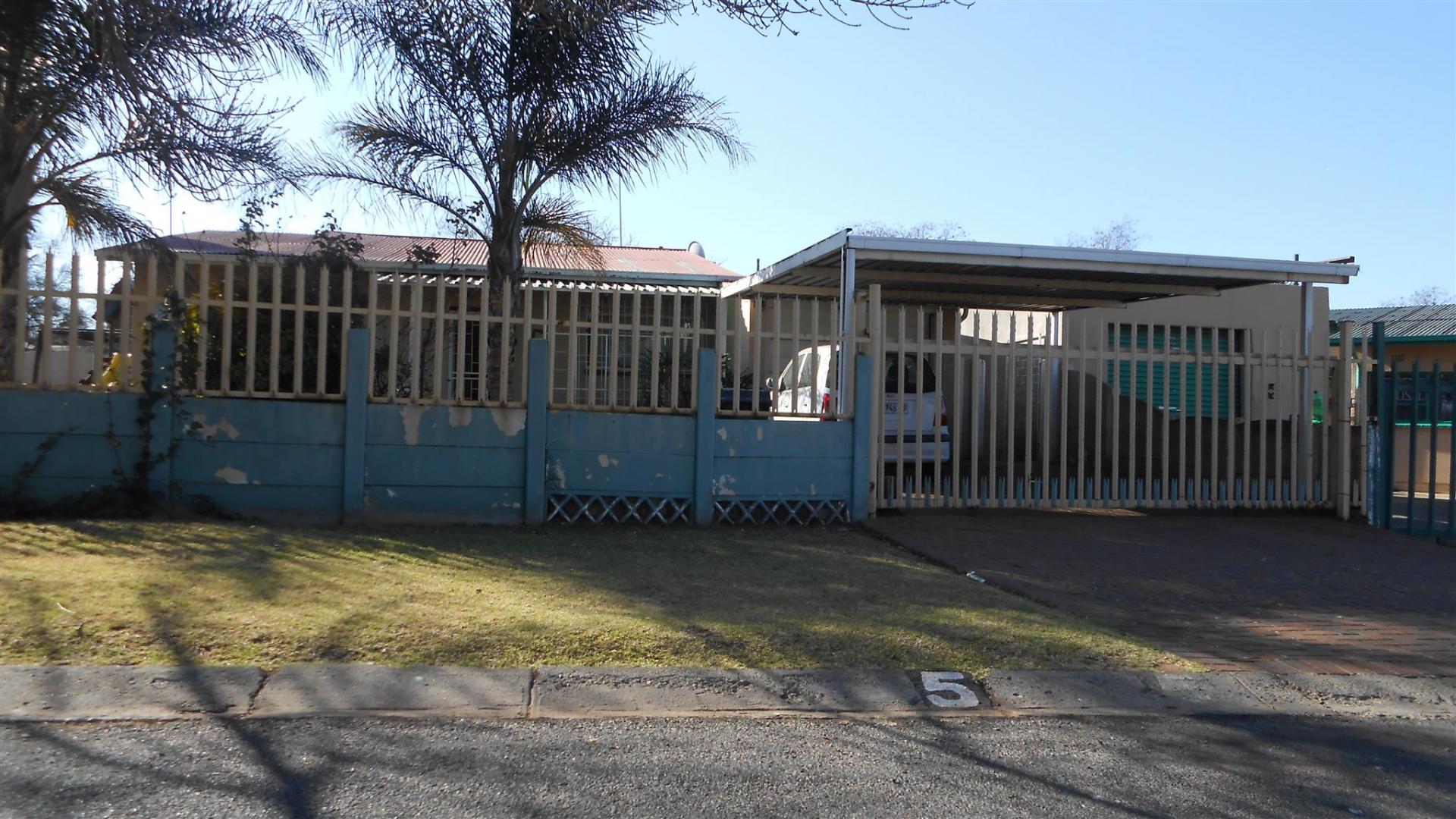 Front View of property in Brakpan