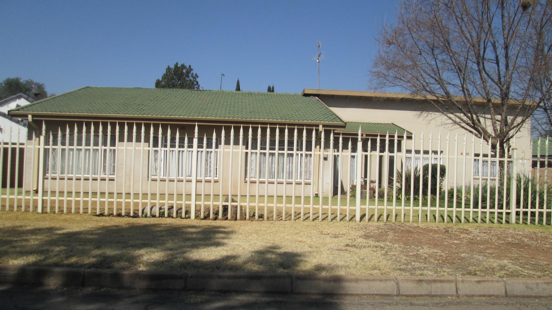 Front View of property in Arcon Park