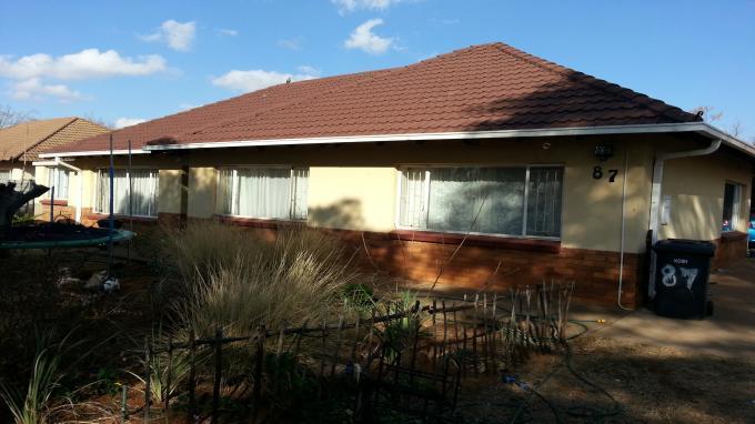 Standard Bank SIE Sale In Execution 3 Bedroom House for Sale in Stilfontein - MR131834