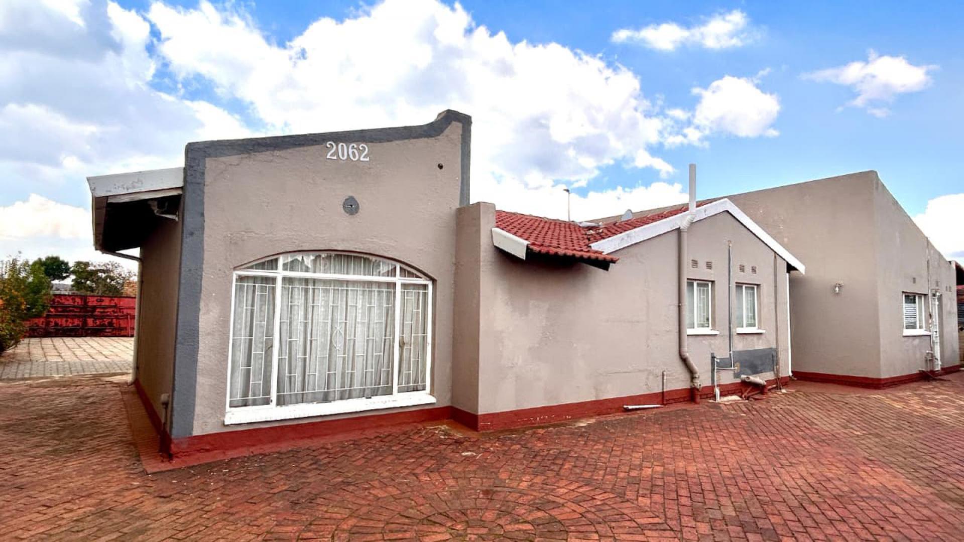 Backyard of property in Lenasia South