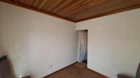Lounges - 32 square meters of property in Lenasia South