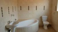 Main Bathroom - 11 square meters of property in Aerorand - MP